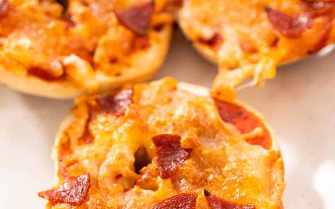 Air Fryer Pizza Bagels (Homemade)